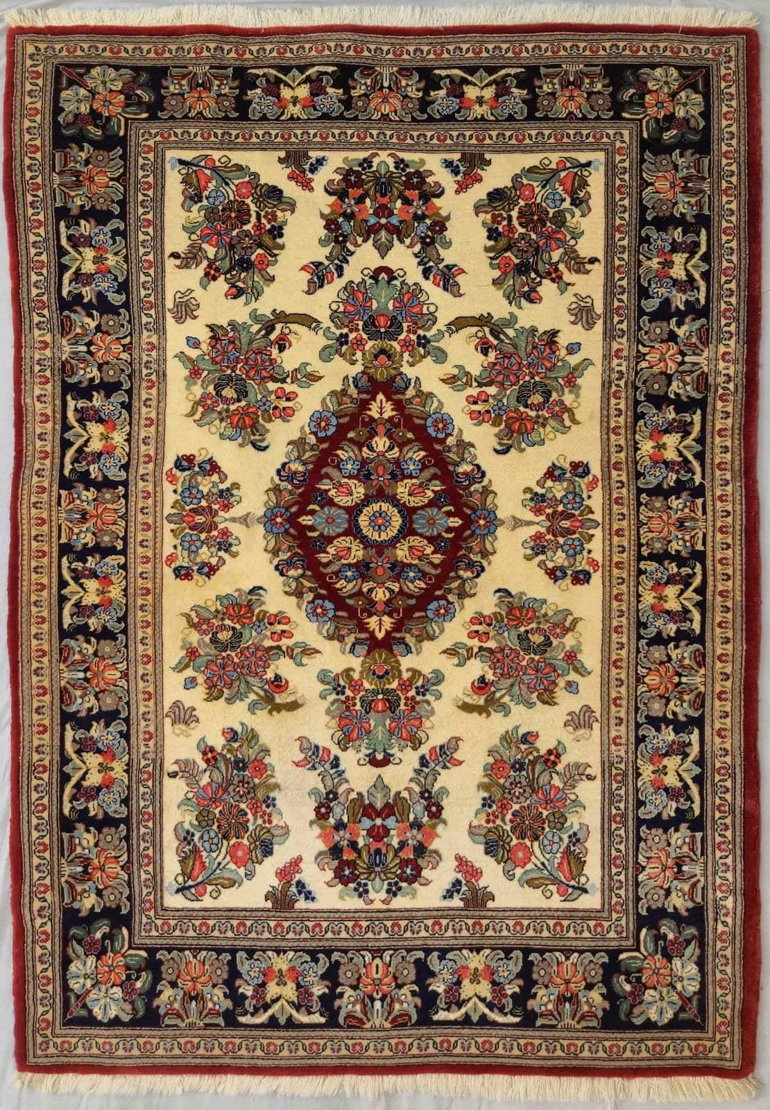 IRÁNI QOM KÉZI CSOMÓZÁSÚ GYAPJÚ SZŐNYEG