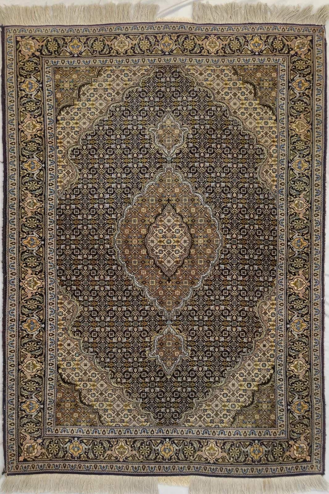 IRANIAN TABRIZ HANDMADE WOOL CARPET