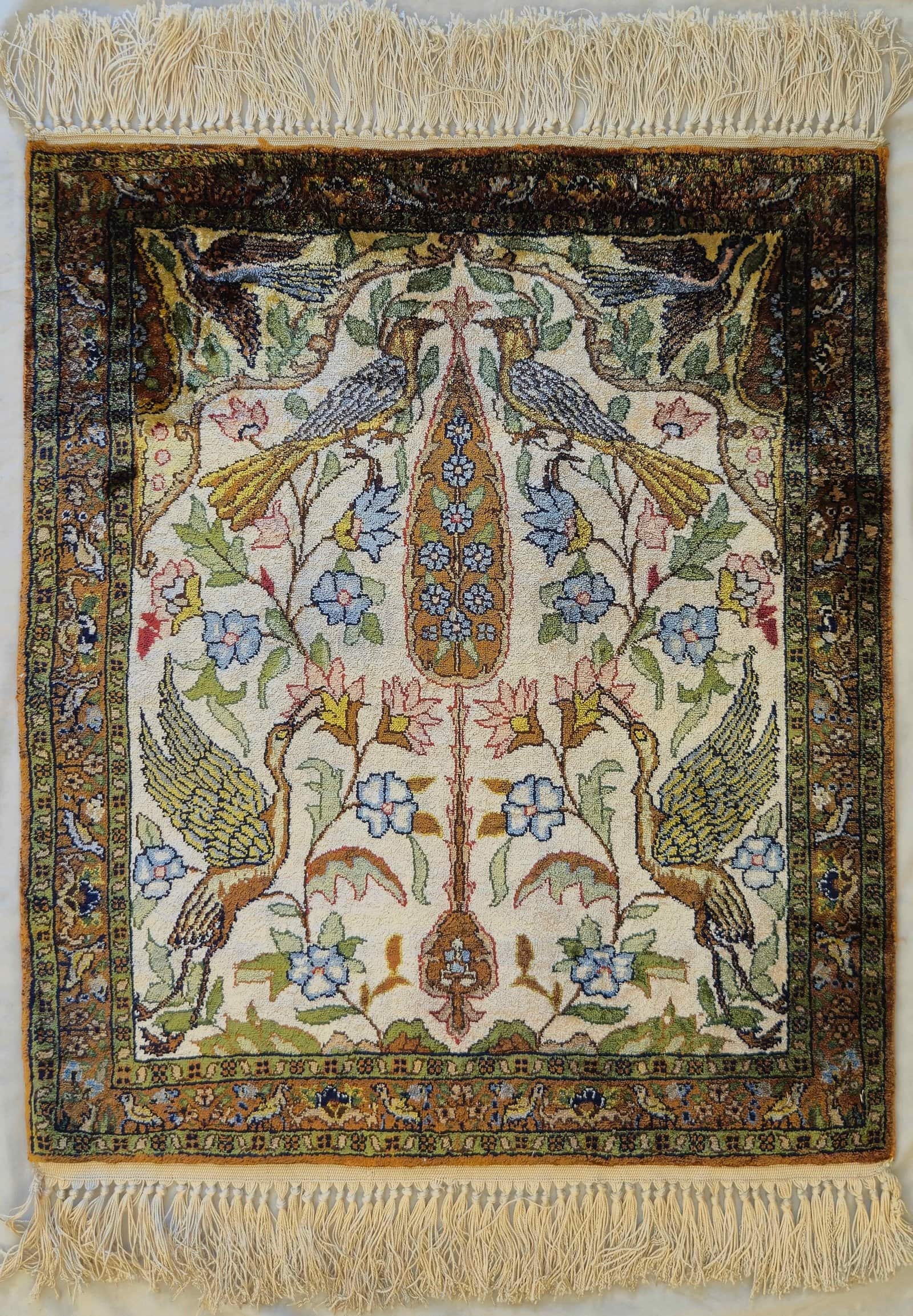 INDIAN KASHMIR SILK HANDMADE CARPET