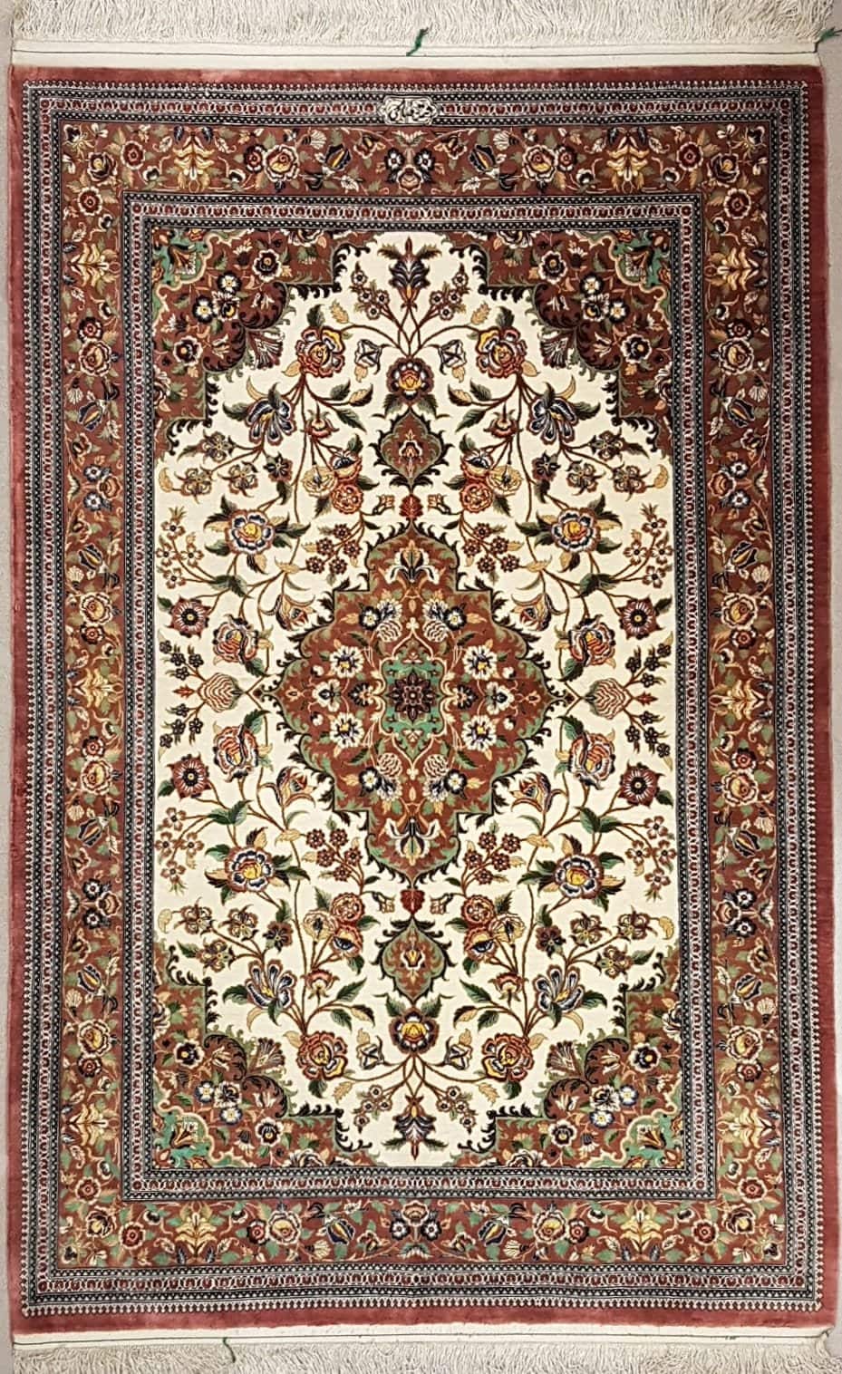 IRÁNI QOM SELYEM KÉZI CSOMÓZÁSÚ SZŐNYEG