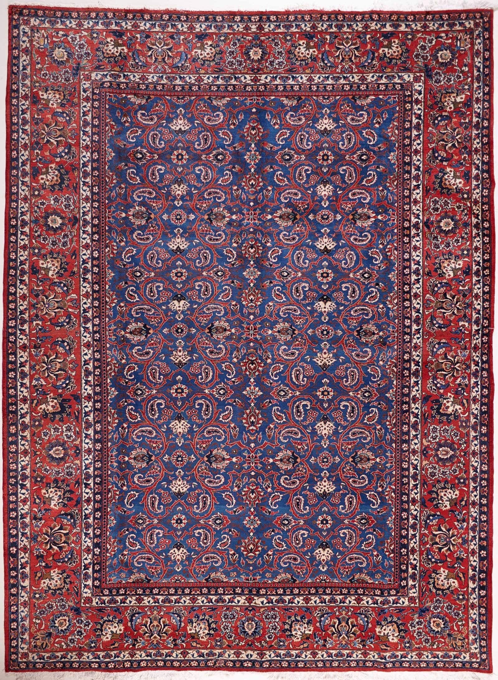 ANTIQUE IRANIAN ISFAHAN HANDMADE WOOL CARPET