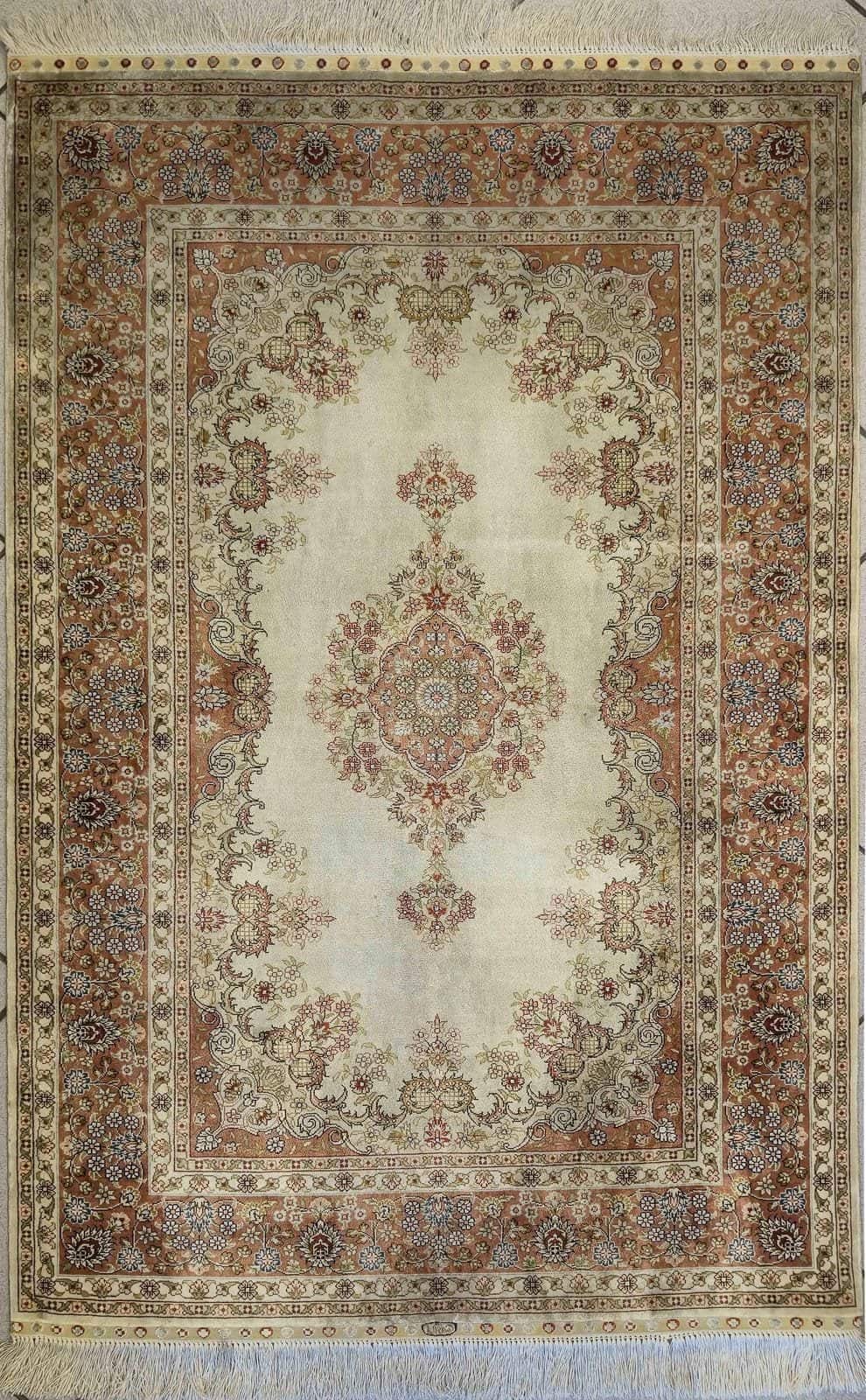 CHINESE HEREKE SILK HANDMADE CARPET