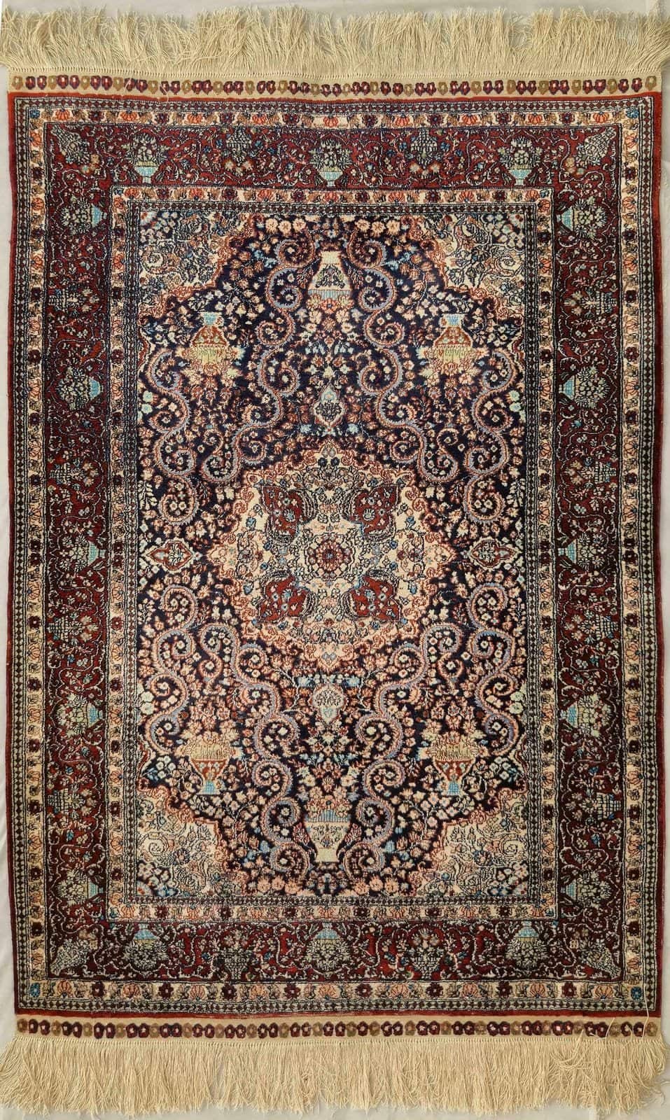 CHINESE SILK HANDMADE CARPET