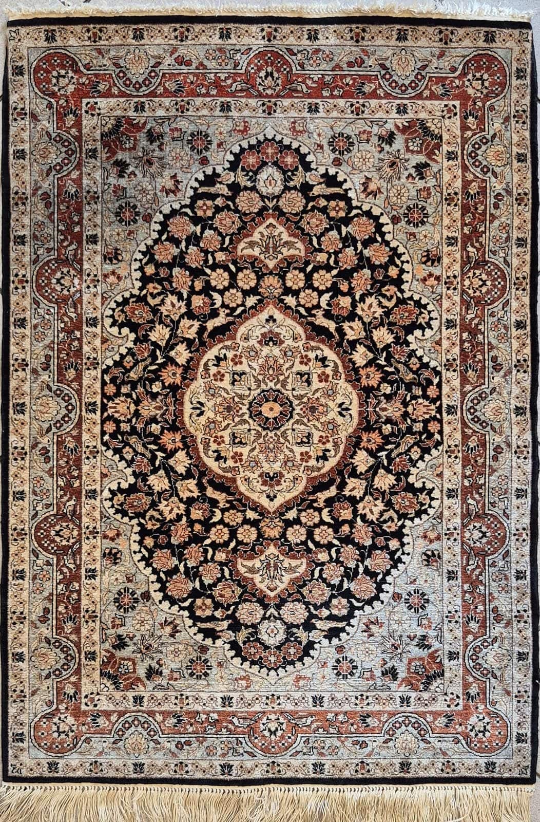 CHINESE HEREKE SILK HANDMADE CARPET
