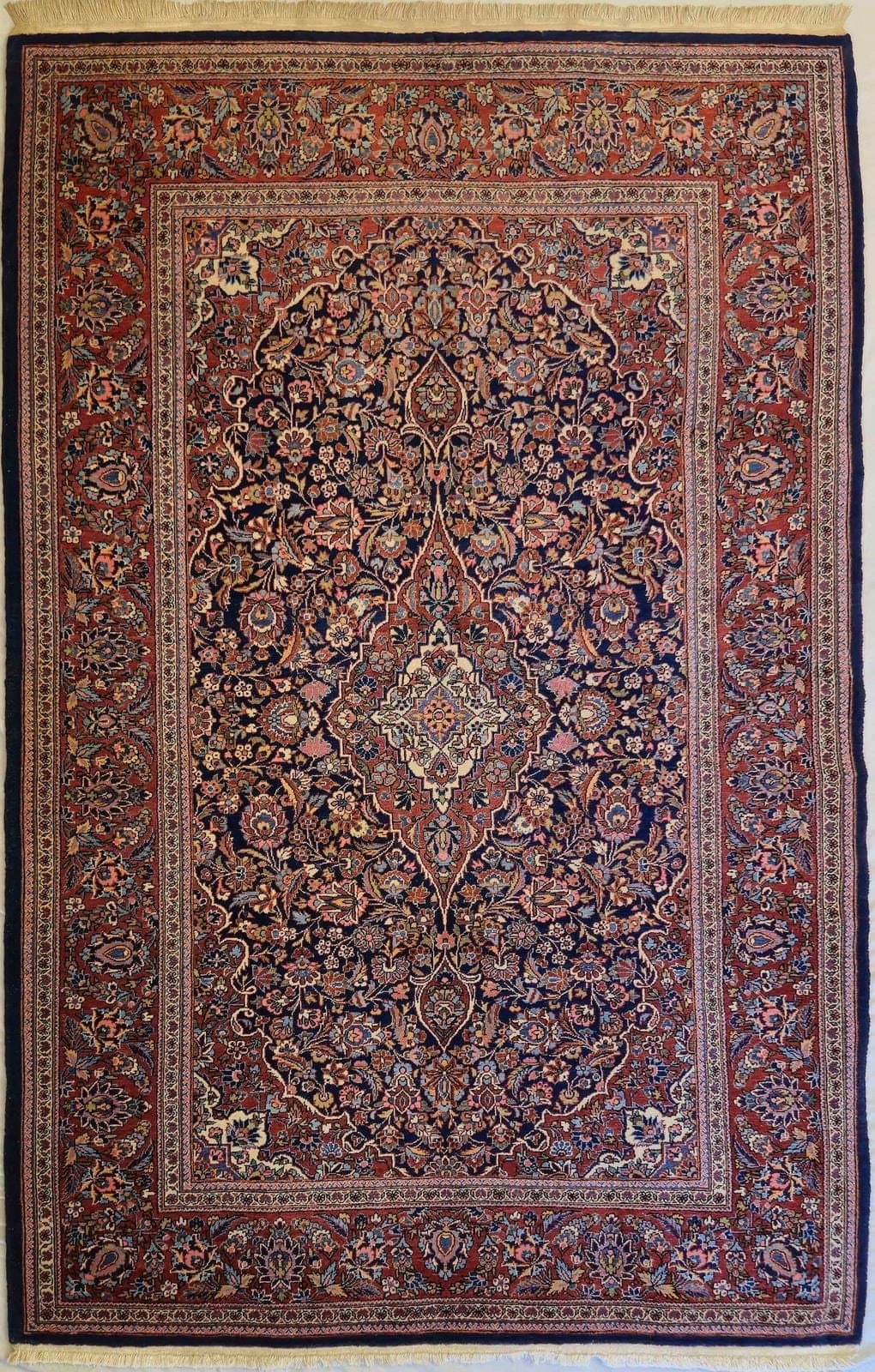 IRÁNI KASHAN KÉZI CSOMÓZÁSÚ GYAPJÚ SZŐNYEG