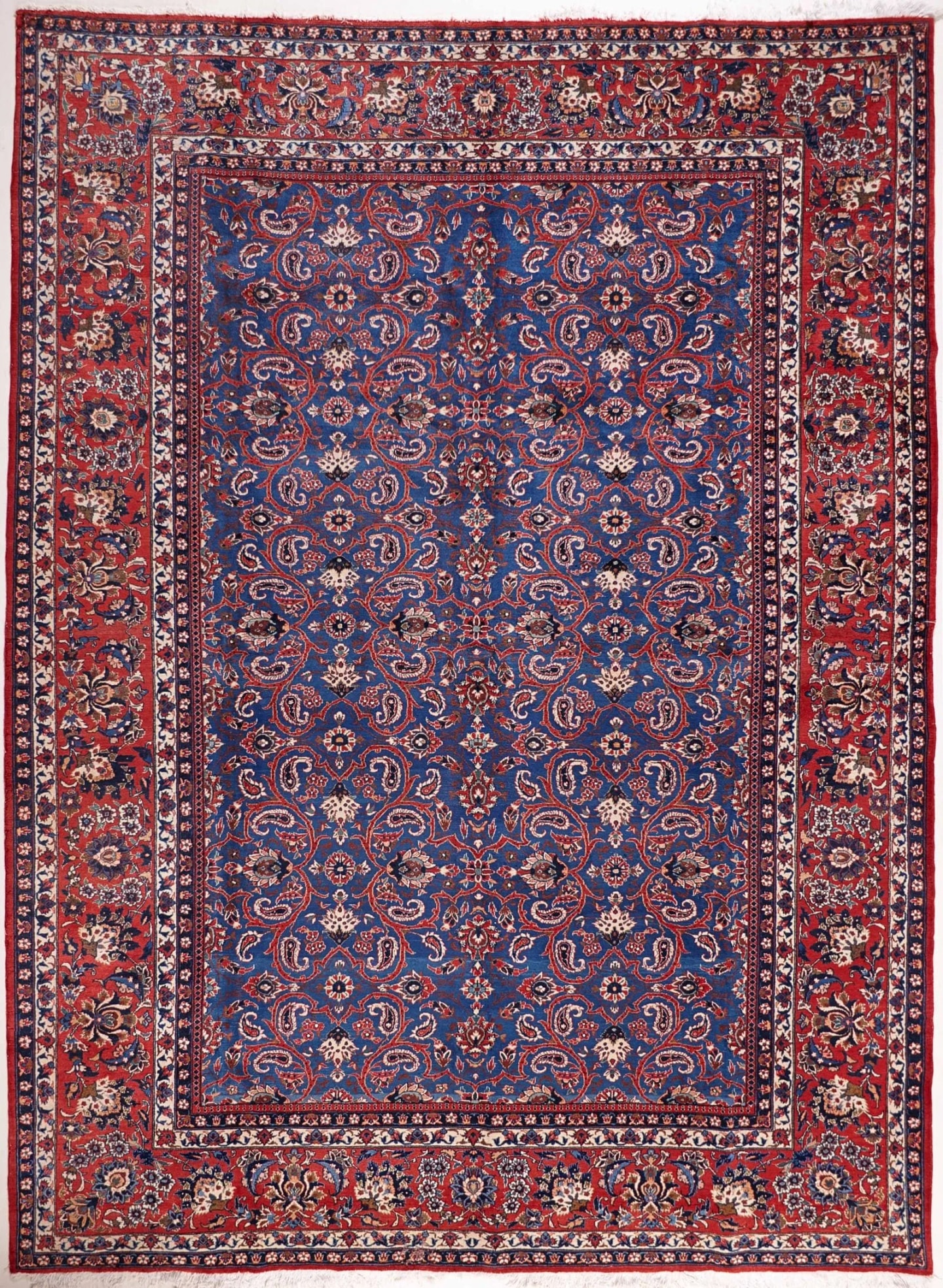 ANTIQUE IRANIAN ISFAHAN HANDMADE WOOL CARPET