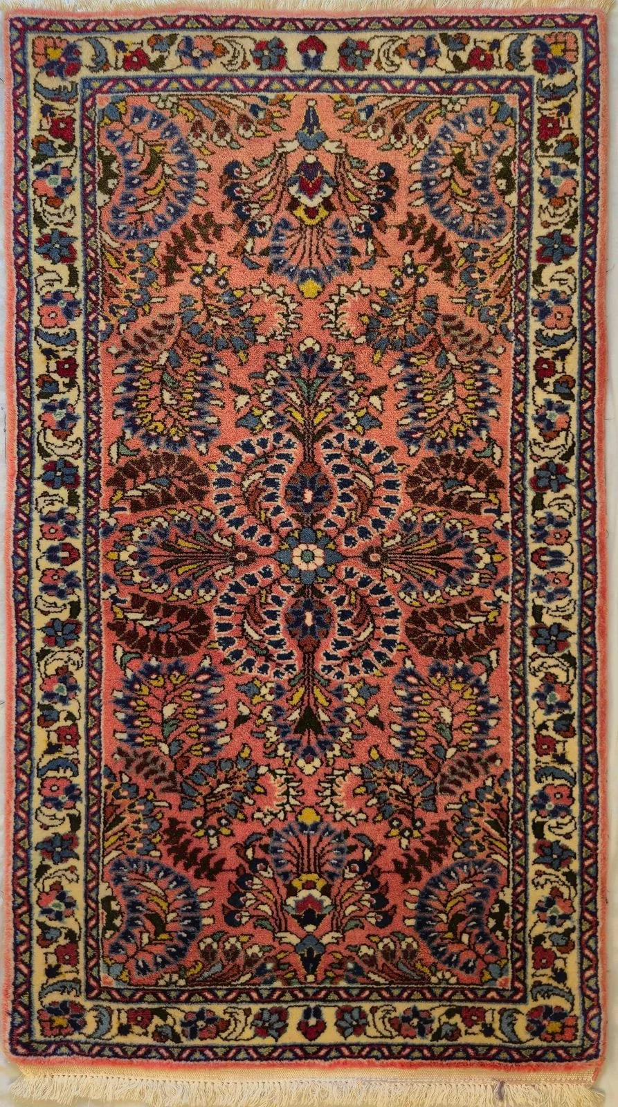 IRANIAN SAROUGH HANDMADE WOOL CARPET
