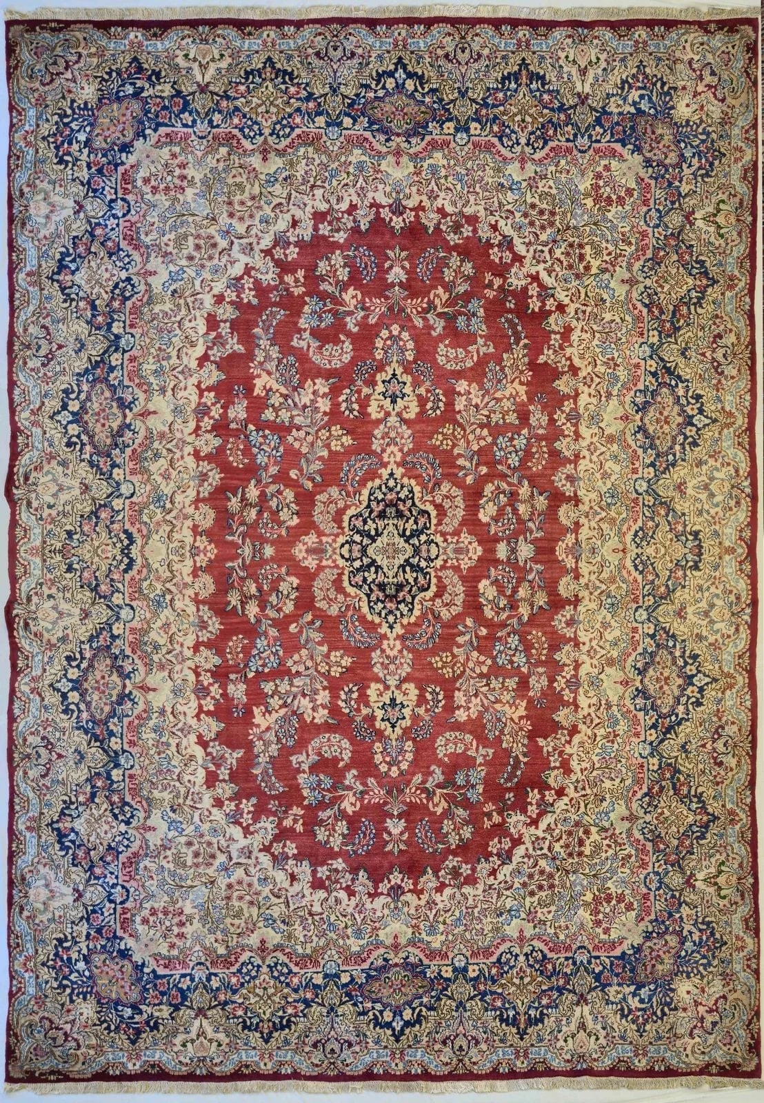 IRANIAN KERMAN HANDMADE WOOL CARPET
