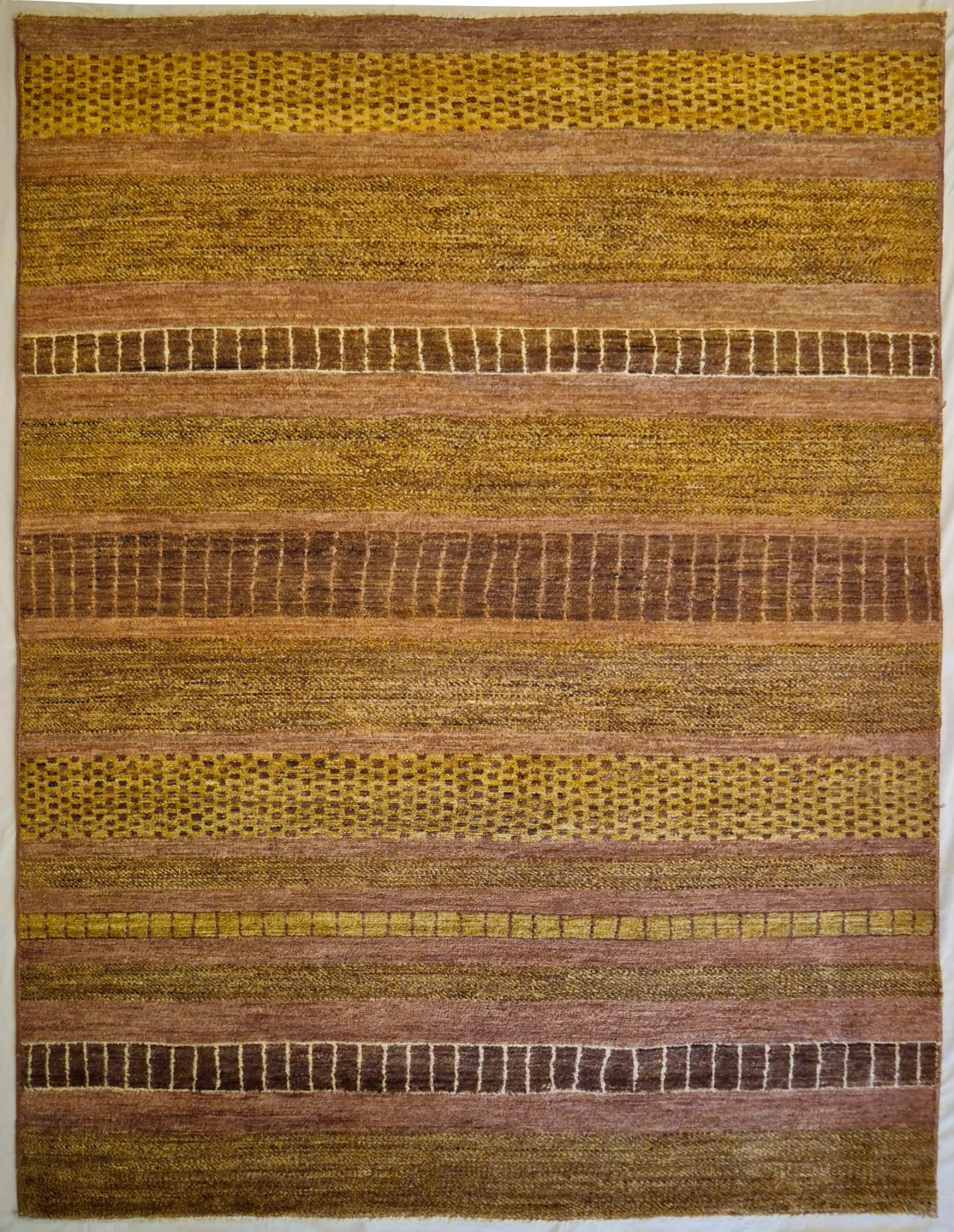 BIZSAN MODERN HANDMADE WOOL CARPET