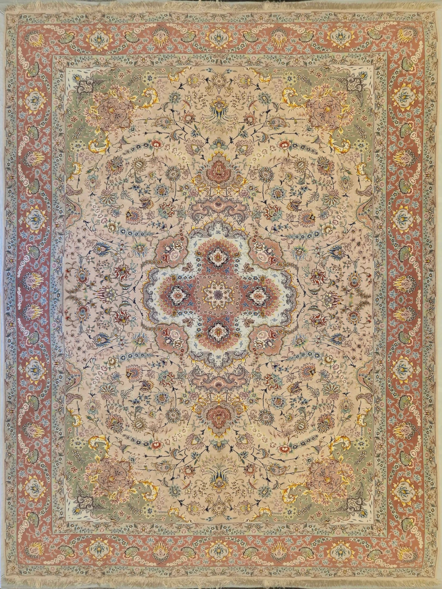IRÁNI TABRIZ KÉZI CSOMÓZÁSÚ SZŐNYEG